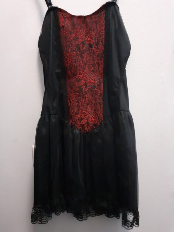 dress red black
