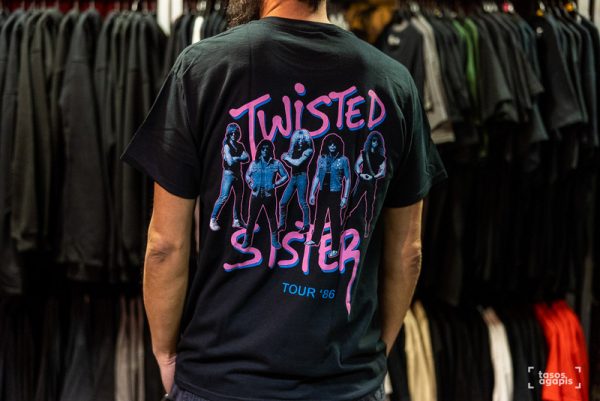 TWISTED SISTER COME OUT AND PLAY